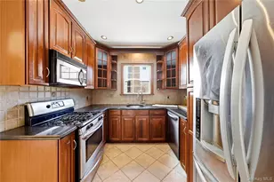 48 Central Blvd, Merrick, NY 11566 - Photo 15