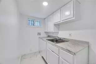 100-33 205th St, Hollis, NY 11423 - Photo 37