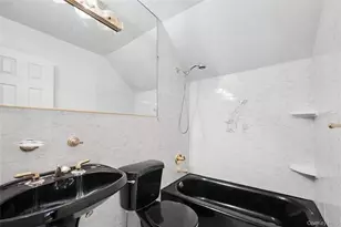 65 Morris Ave, Holtsville, NY 11742 - Photo 25