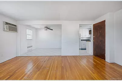 34 Meyer Avenue, Valley Stream, NY 11580 - Photo 31