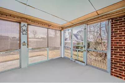 34 Meyer Avenue, Valley Stream, NY 11580 - Photo 27