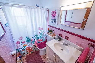 34 Meyer Avenue, Valley Stream, NY 11580 - Photo 21