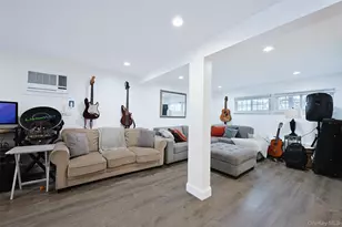 46 Convent Rd, Syosset, NY 11791 - Photo 29