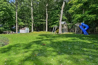 82 Oakwood Drive, Wading River, NY 11792 - Photo 29