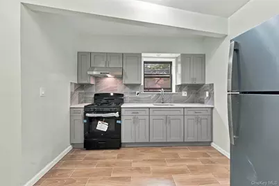 86-02 Elmhurst Avenue, Elmhurst, NY 11373 - Photo 17