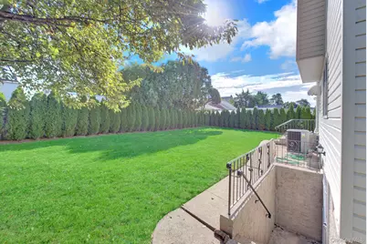 2 Old Broadway, New Hyde Park, NY 11040 - Photo 33