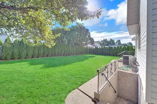 2 Old Broadway, New Hyde Park, NY 11040 - Photo 33