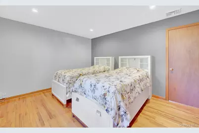2 Old Broadway, New Hyde Park, NY 11040 - Photo 25