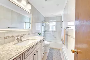 2 Old Broadway, New Hyde Park, NY 11040 - Photo 13