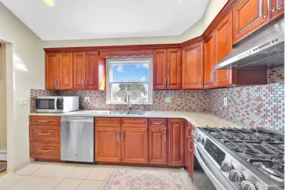 2 Old Broadway, New Hyde Park, NY 11040 - Photo 9
