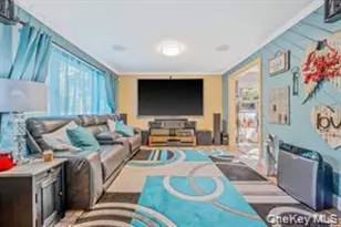 32 Pinetree Dr, Shirley, NY 11967 - Photo 5