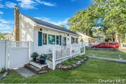 32 Pine Tree Drive, Shirley, NY 11967 - Photo 3