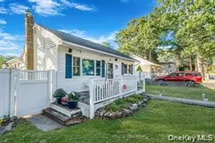 32 Pinetree Dr, Shirley, NY 11967 - Photo 3