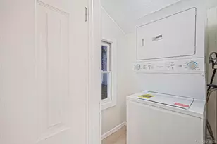 61 Bank St, Center Moriches, NY 11934 - Photo 17