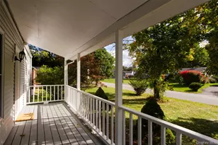 20 Memory Ln, Poughkeepsie, NY 12603 - Photo 3