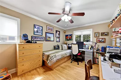 26 Pickwick Hill Drive, Huntington Station, NY 11746 - Photo 15