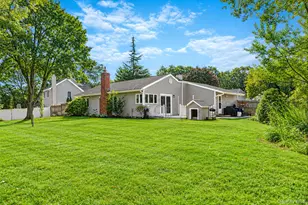11 Folsom Ln, Coram, NY 11727 - Photo 23