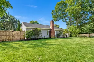11 Folsom Ln, Coram, NY 11727 - Photo 25