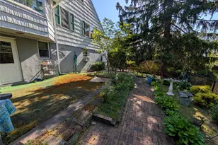 14 Waverly St, Glen Head, NY 11545 - Photo 3