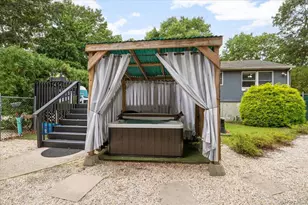 393 Railroad Ave, Manorville, NY 11949 - Photo 29