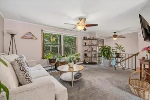 393 Railroad Ave, Manorville, NY 11949 - Photo 5