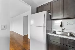 351 N Broadway, Yonkers, NY 10701 - Photo 15
