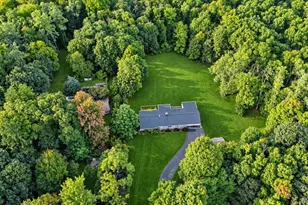 1762 Strawberry Rd, Mohegan Lake, NY 10547 - Photo 5