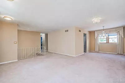 17 Murray Place, New York, NY 10304 - Photo 7