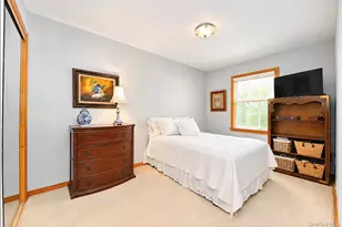 53-31 210th St, Oakland Gardens, NY 11364 - Photo 15