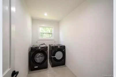 770 Cedar Street, Syosset, NY 11791 - Photo 5