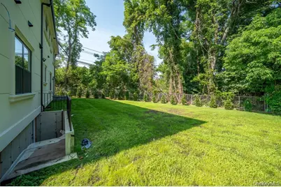 770 Cedar Street, Syosset, NY 11791 - Photo 9