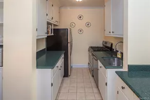 35 Parkview Ave, Bronxville, NY 10708 - Photo 11