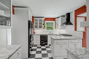 102 E Market St, Hyde Park, NY 12538 - Photo 19