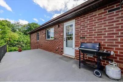 77 W Devonia Avenue, Mount Vernon, NY 10552 - Photo 19
