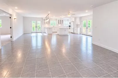 88 Pleasant Avenue, Centereach, NY 11720 - Photo 11