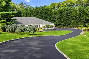 7 Faulkner Ln, Dix Hills, NY 11746 - Photo 45