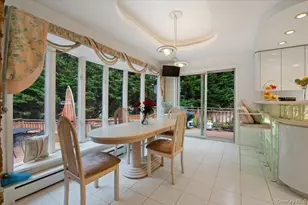 7 Faulkner Ln, Dix Hills, NY 11746 - Photo 19