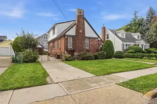 135 Fairfield Ave, Mineola, NY 11501 - Photo 19