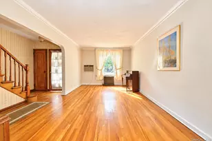 195-15 Station Rd, Flushing, NY 11358 - Photo 5