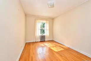 195-15 Station Rd, Flushing, NY 11358 - Photo 15