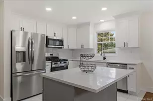 669 Vassar Rd, Poughkeepsie, NY 12603 - Photo 7
