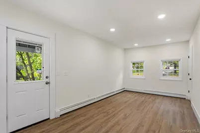 669 Vassar Road, Poughkeepsie, NY 12603 - Photo 19