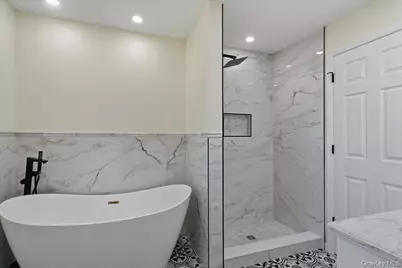 669 Vassar Road, Poughkeepsie, NY 12603 - Photo 15