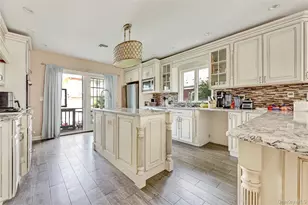69 W Penn St, Long Beach, NY 11561 - Photo 11