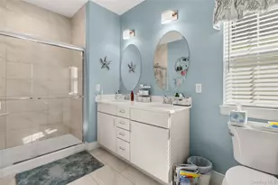 32 Michael Ln, East Islip, NY 11730 - Photo 13