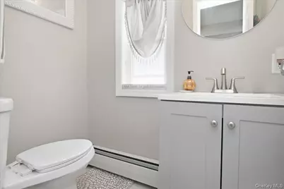 63 E Neck Court, West Babylon, NY 11704 - Photo 19