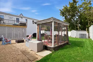 63 E Neck Ct, West Babylon, NY 11704 - Photo 35