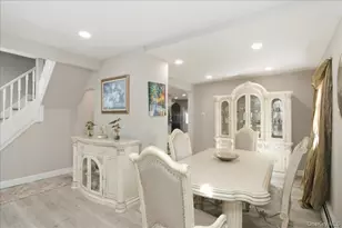63 E Neck Ct, West Babylon, NY 11704 - Photo 9