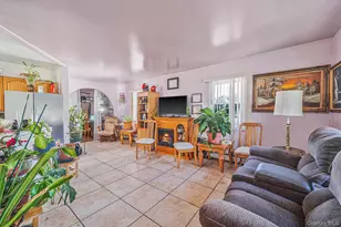 182 Commack Rd, Deer Park, NY 11729 - Photo 15