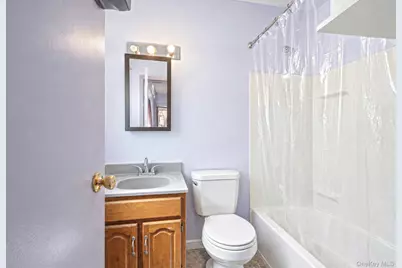 182 Commack Road, Deer Park, NY 11729 - Photo 23